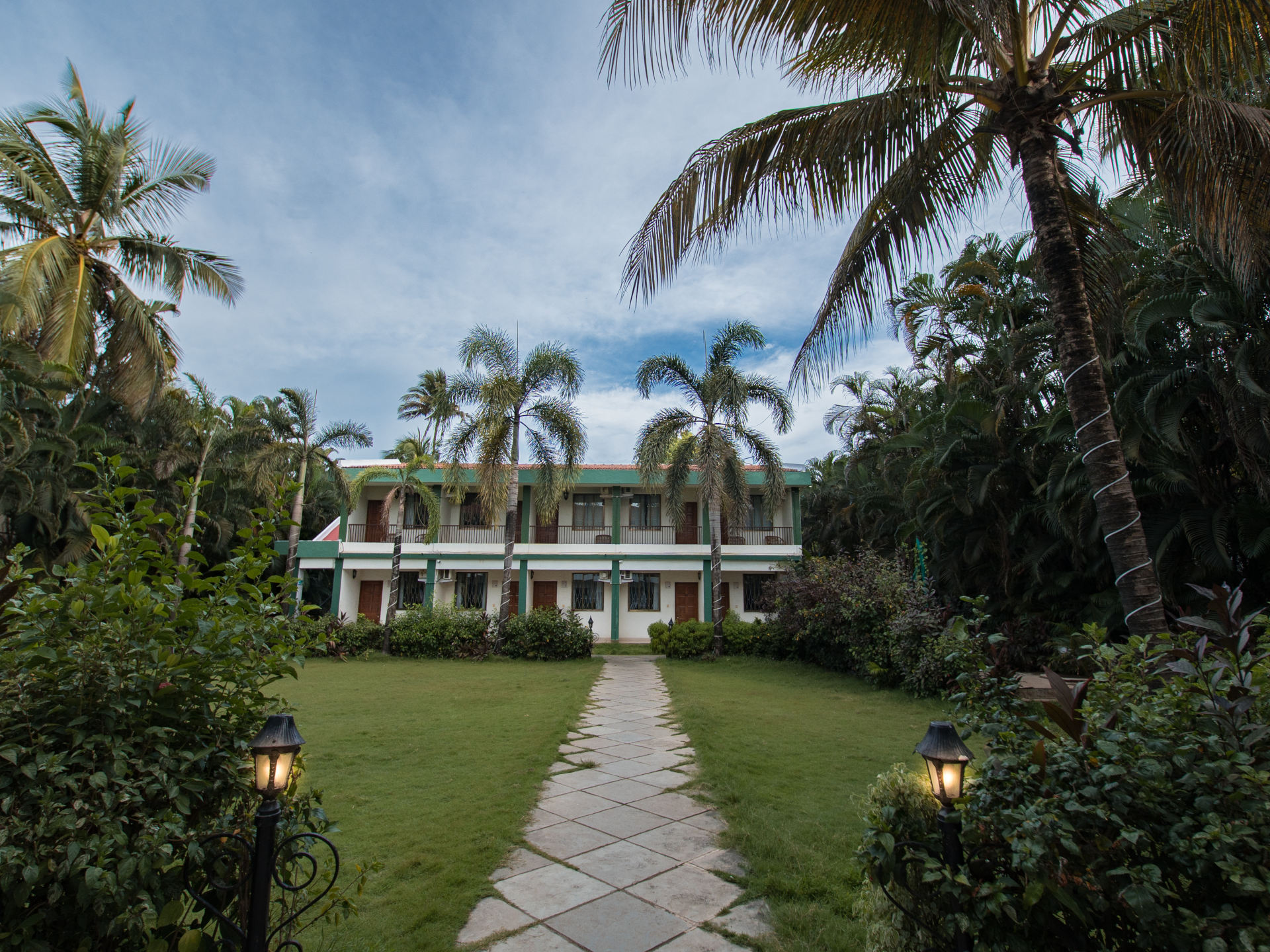Sea Mist Resort exterior or pool hero image